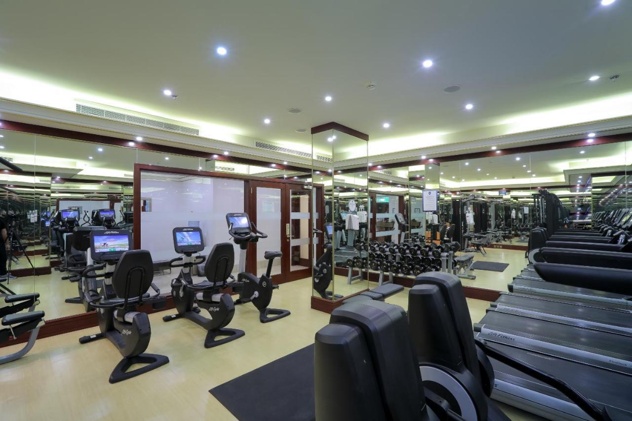 モーベンピック ホテル シティ スター ジェッダ エクステリア 写真 The gym at the hotel