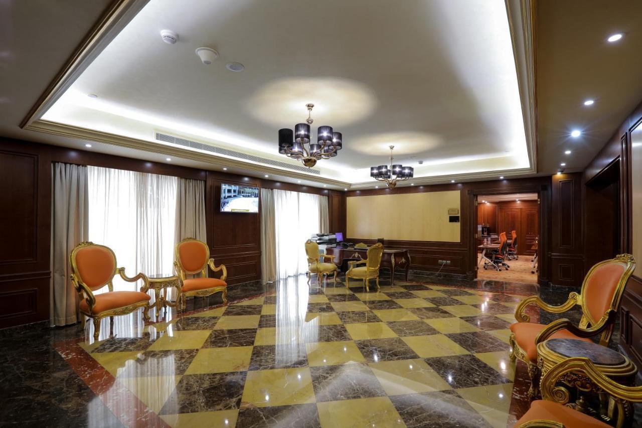 モーベンピック ホテル シティ スター ジェッダ エクステリア 写真 The lobby of the hotel