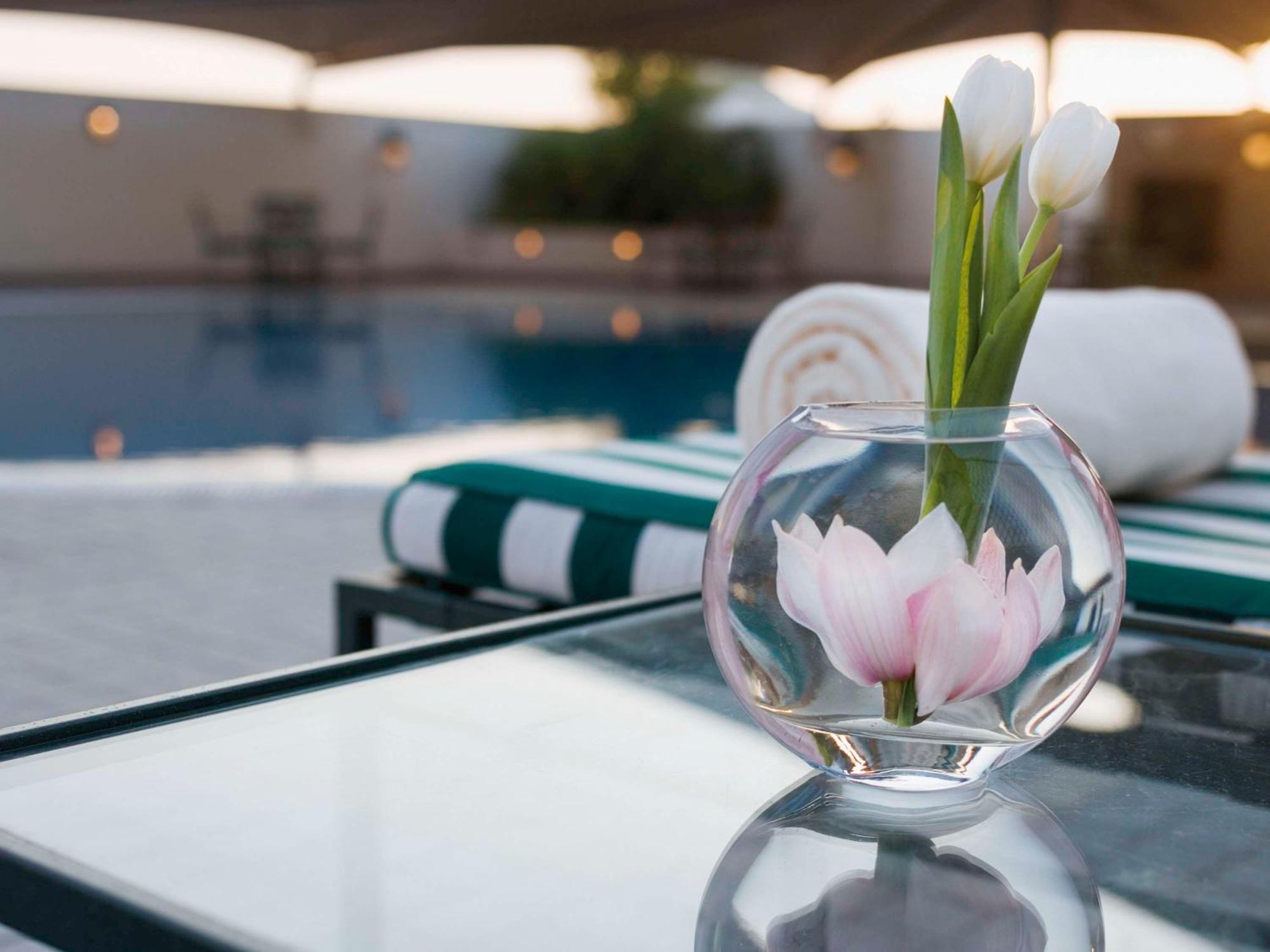 モーベンピック ホテル シティ スター ジェッダ エクステリア 写真 The pool at the hotel